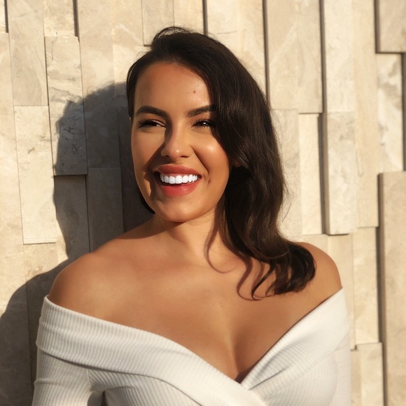 Meet your Posher, Sandra - Picture 1 of 1